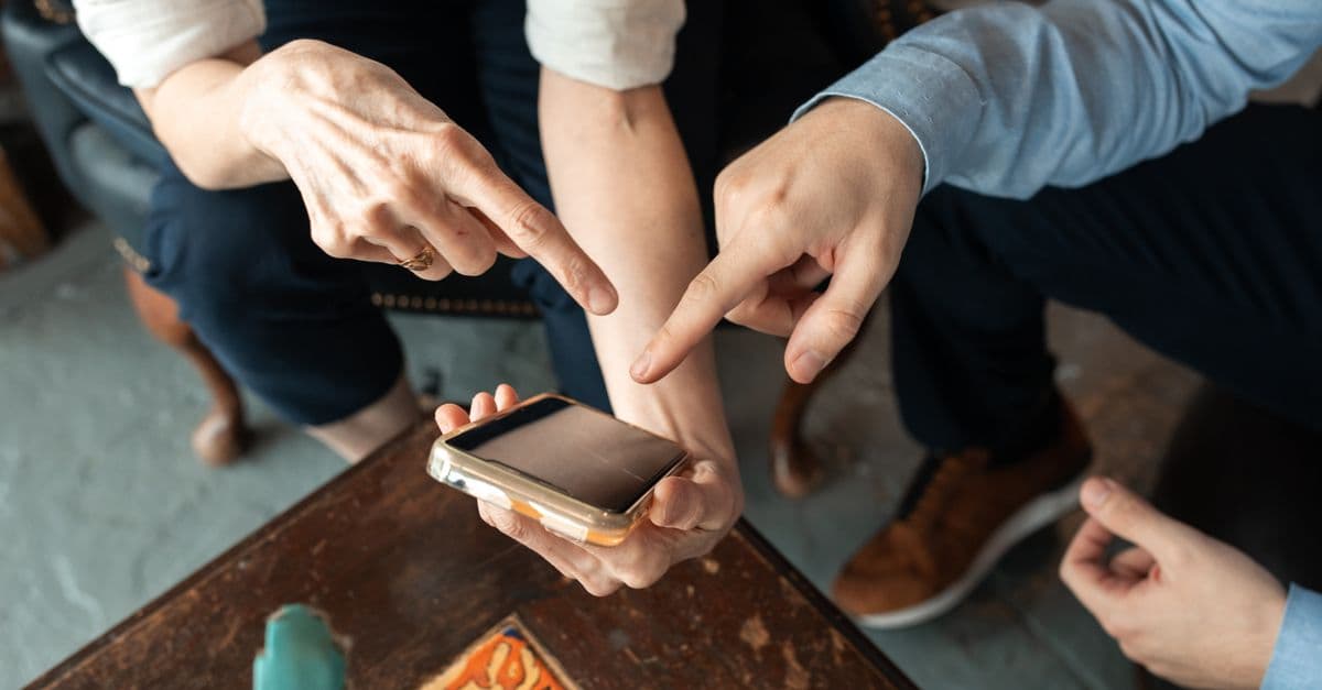 How Mobile Apps Improve Customer Engagement